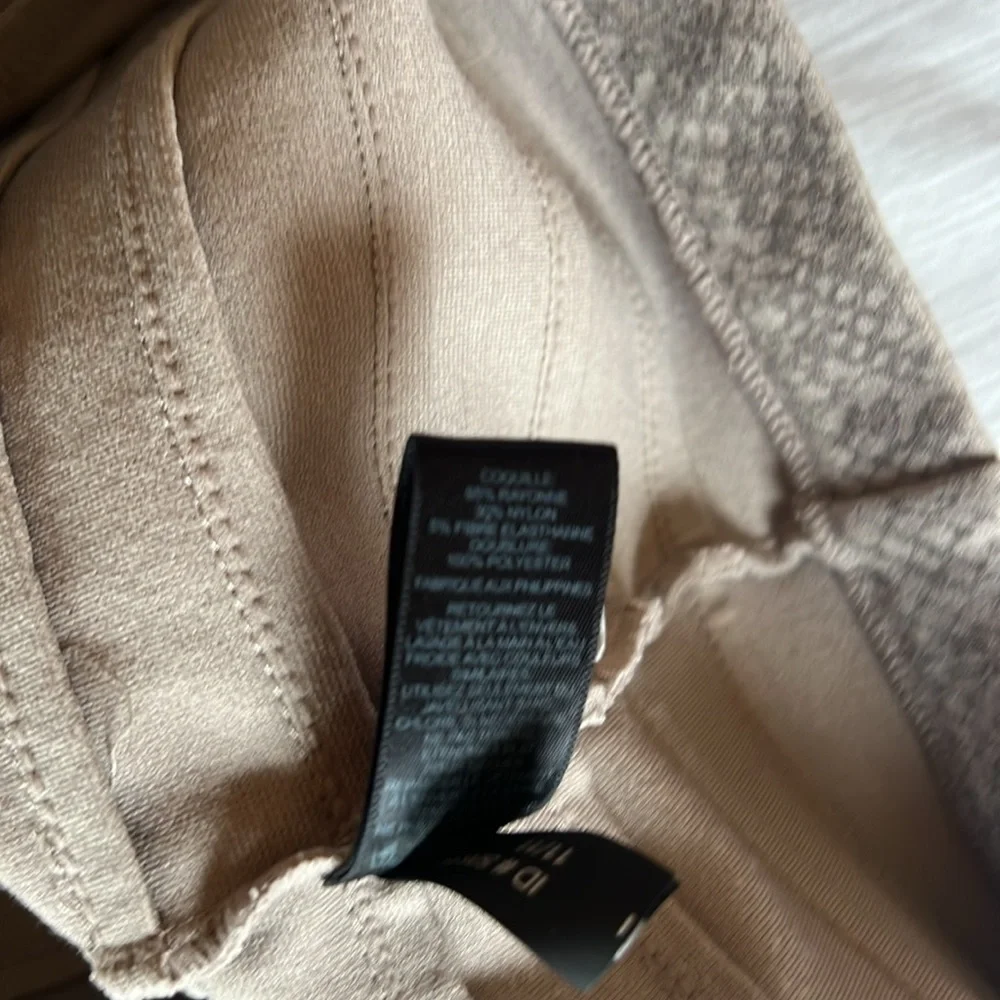 Express - Picture 6 of 6